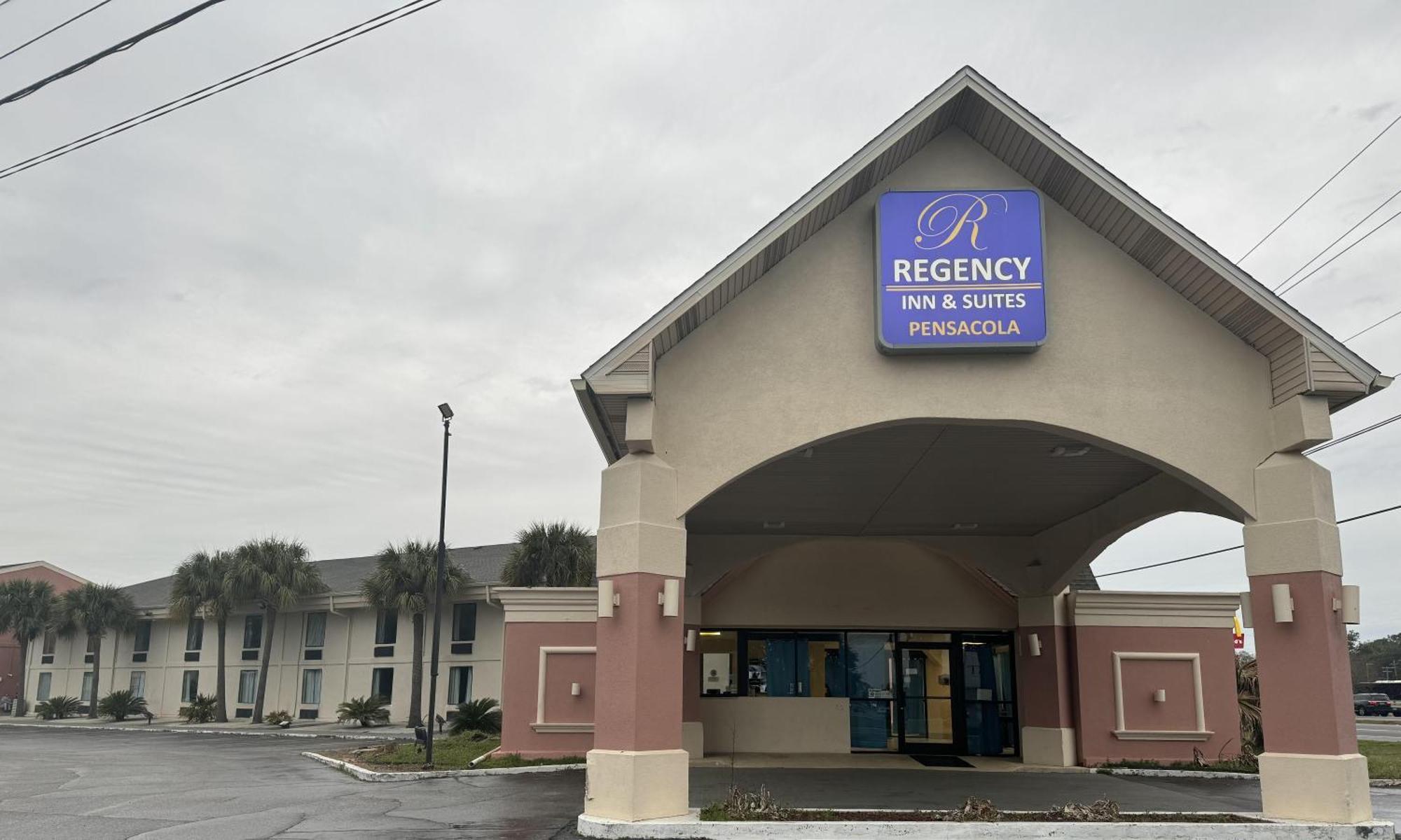 Regency Inn & Suites Pensacola Exterior foto